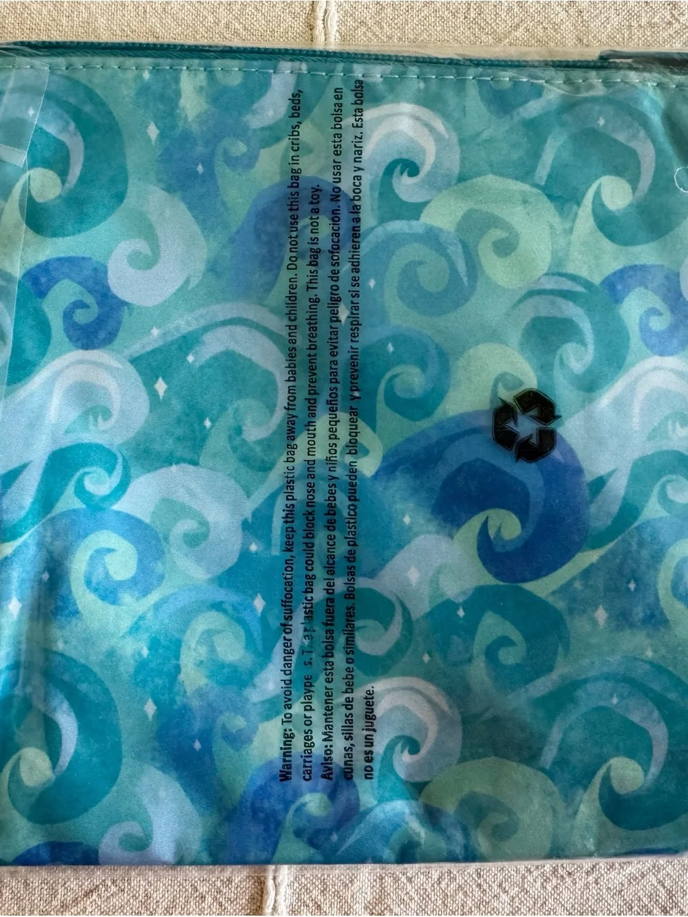 Hawaiian Airlines x Moana 2 Limited Disney Zipper Pouch